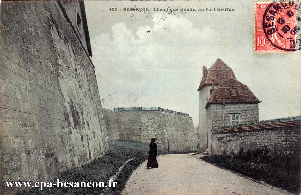 433 - BESANÇON - Chemin de Ronde, au Fort Griffon